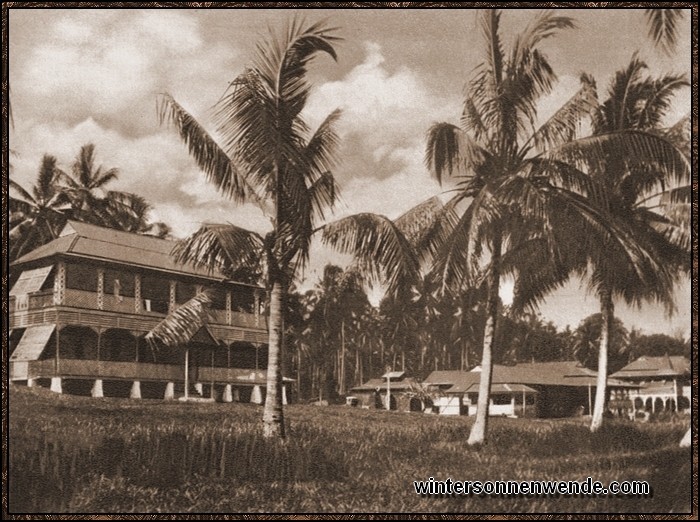 Das deutsche Gouvernementsgebäude in Rabaul auf 
Neu-Pommern im Bismarck-Archipel.