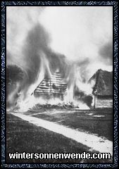 Von den Russen in Brand gestecktes ostpreußisches Dorf.