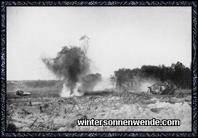 Ein englisches Tankgeschwader in Richtung auf die deutschen Stellungen.