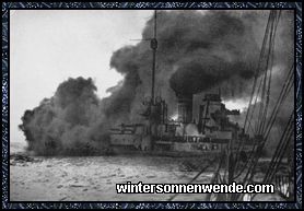 Der brennende Panzerkreuzer Seydlitz'.