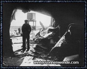 Der schwer beschädigte Panzerkreuzer Derfflinger' im Hafen.