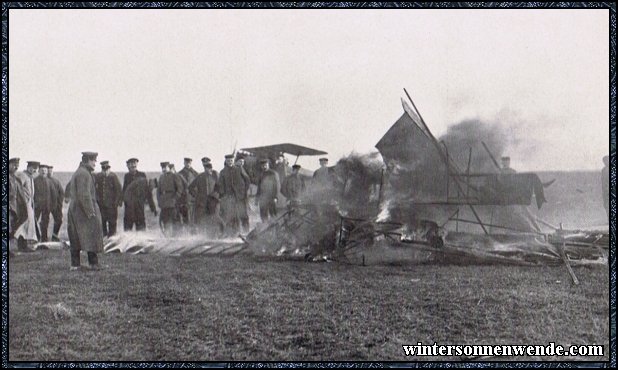 Französisches Flugzeug hinter der deutschen Front abgeschossen.