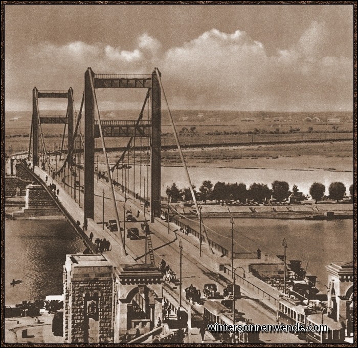 Die Savebrücke bei Belgrad in Jugoslawien, die ein Wahrzeichen der Stadt
geworden ist, ist das Werk deutschen Ingenieurgeistes.