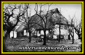 Verfallendes Bauernhaus in Pommern.
