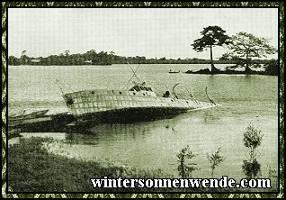 Als 27. Gegner erklärte Liberia Deutschland den Krieg.
Da erschien ein deutsches 
U-Boot von Monrovia, und die Liberianer sahen ihr einziges Kriegsschiff
im Meer versinken.