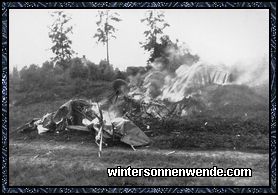 Ein von der Staffel Richthofen in Brand geschossenes englisches Flugzeug.