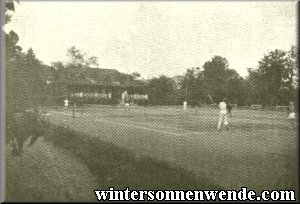 Tennis court in Agricola Park.